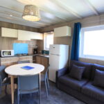 Chalet Sesame Verguettes salon 1 Camping Verguettes Chalet Sesame Climatisation